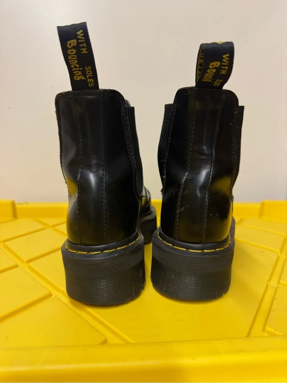 Dr. Martens 2976 Quad Black Platform Chelsea Boots Women’s 8 Men’s 7